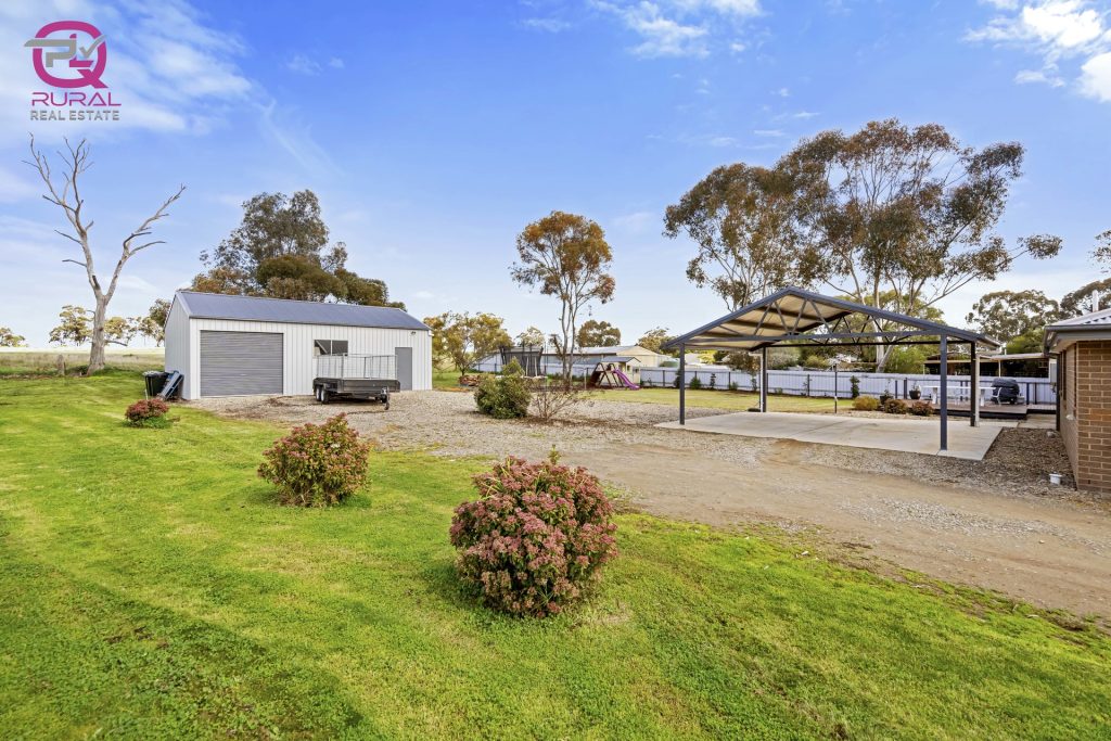 15 Logan Street, Coolamon NSW 2701 - photo 18