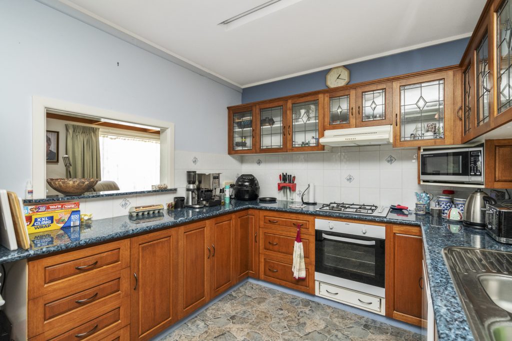 28 Melbourne Street, Narrandera NSW 2700 - photo 5