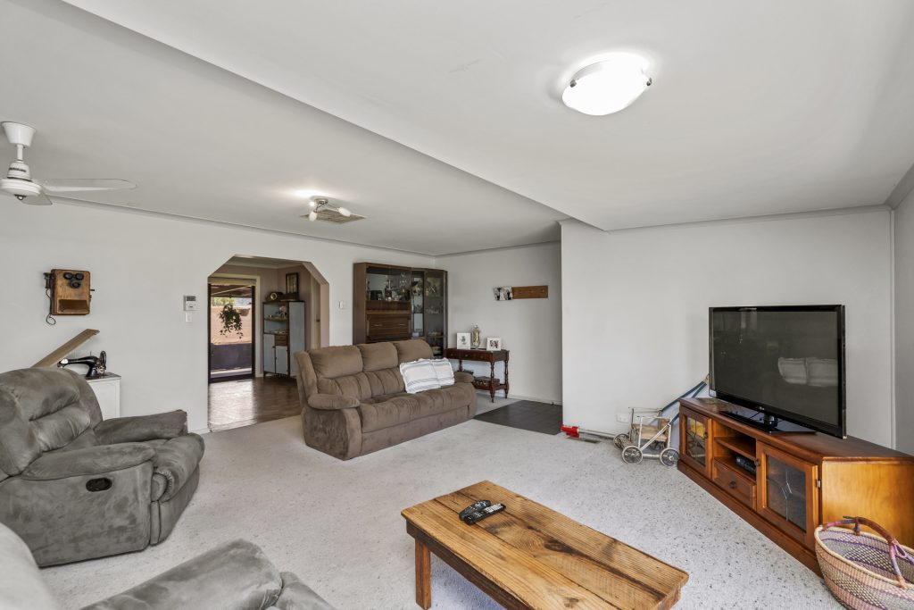 2 Japonica Place, Narrandera NSW 2700 - photo 3