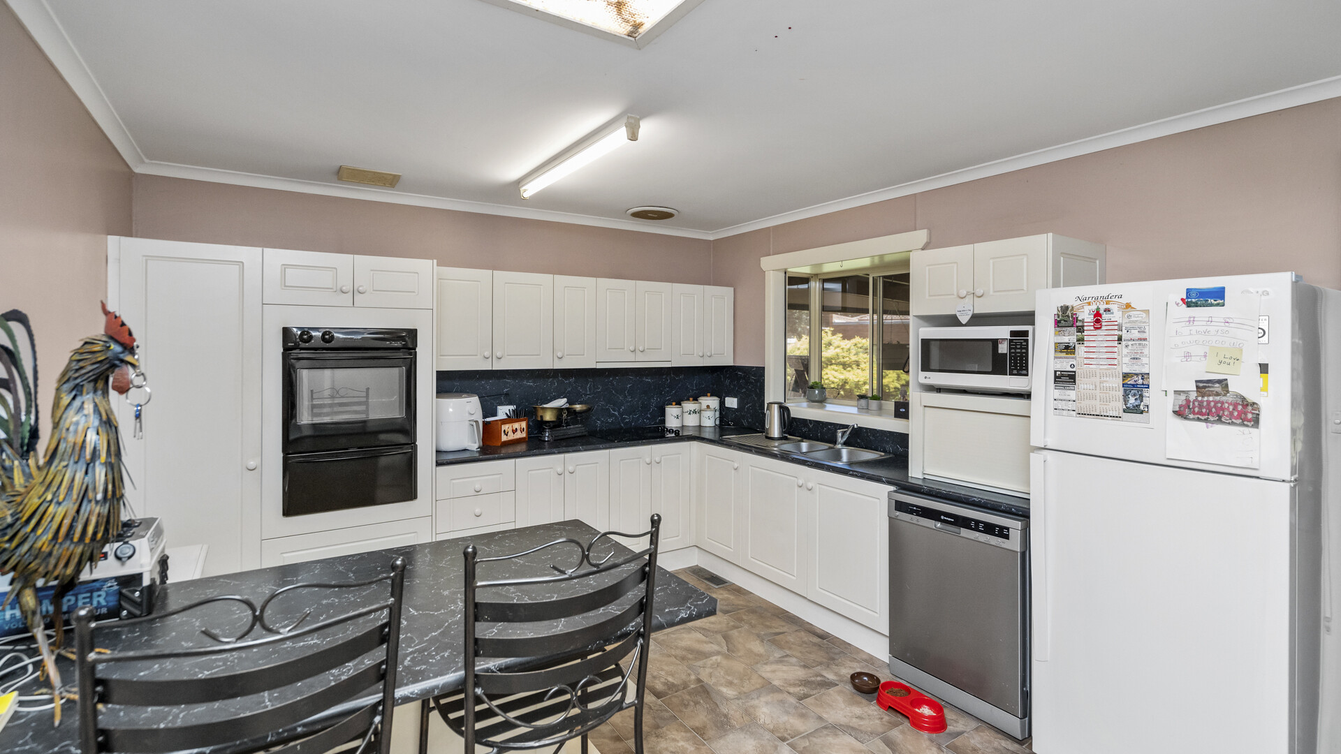 2 Japonica Place, Narrandera NSW 2700 - photo 5