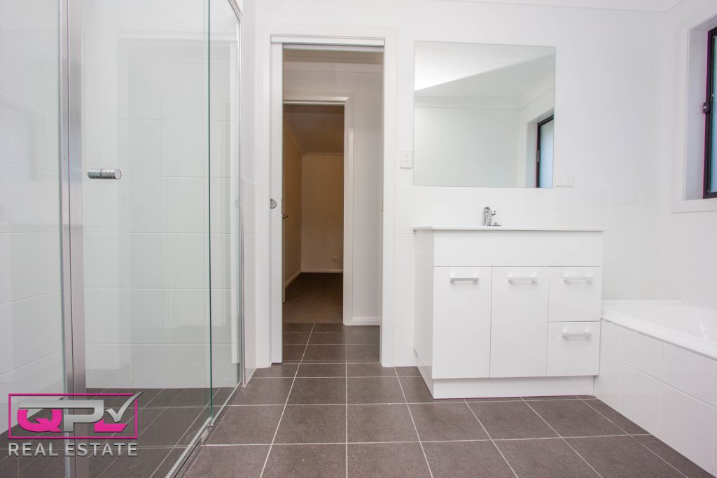 29 May Street, Narrandera NSW 2700 - photo 10