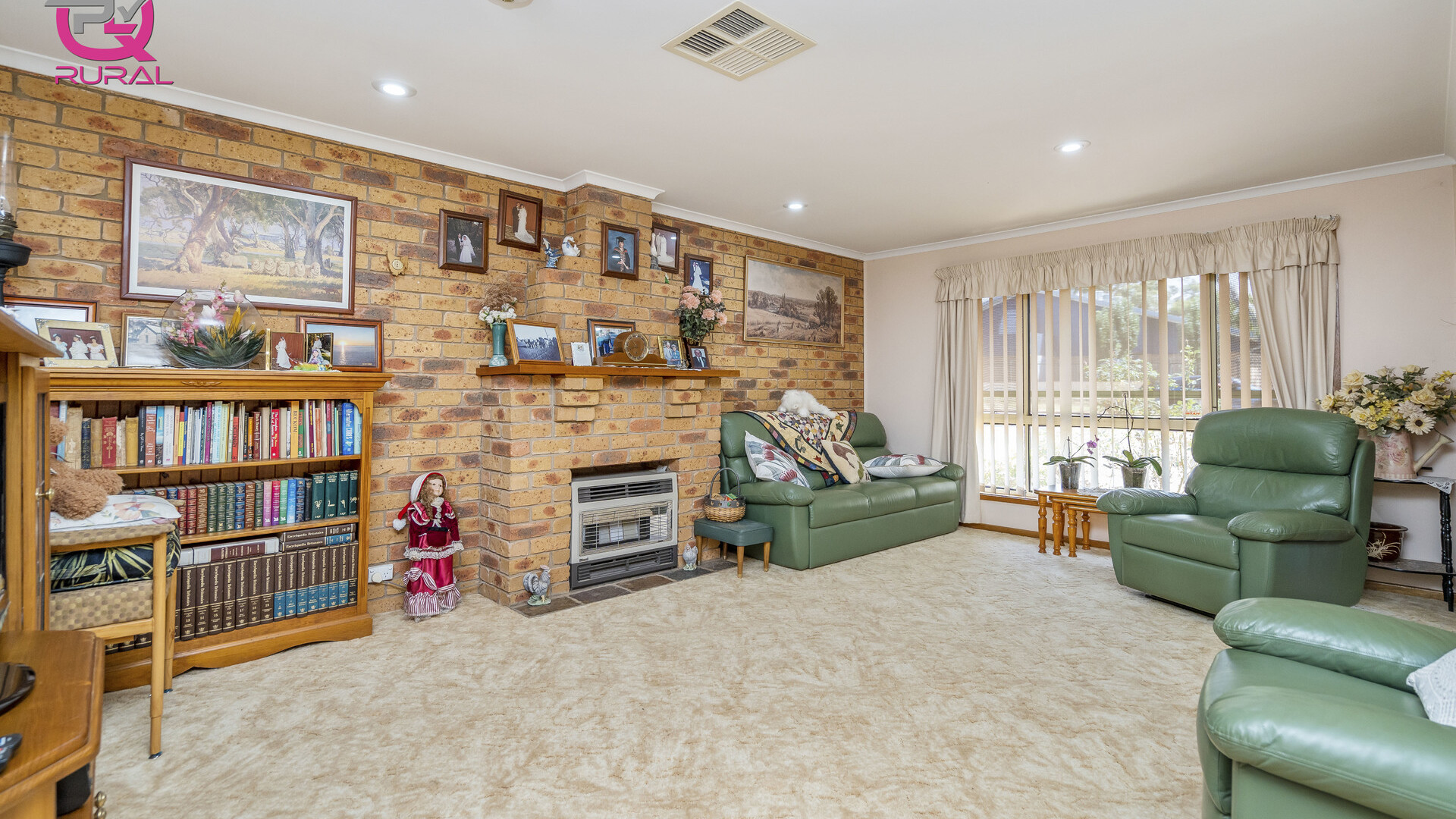 16 Lawson Road, Temora NSW 2666 - photo 6