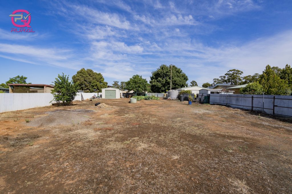 2 Sherwood Road, Temora NSW 2666 - McGrath Riverina