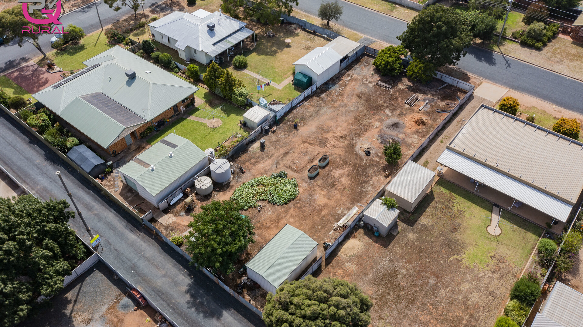 2 Sherwood Road, Temora NSW 2666 - photo 4