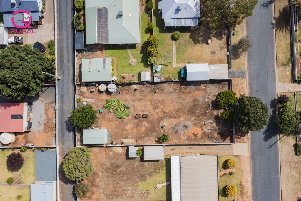 2 Sherwood Road, Temora NSW 2666 - photo 5