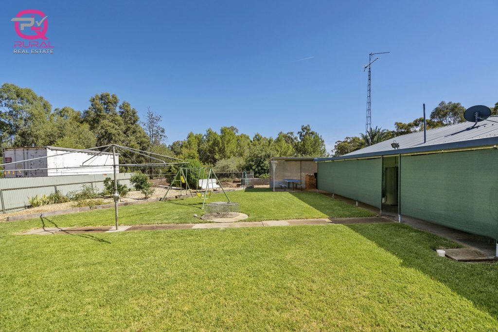 7-10 Darling Street, Lockhart NSW 2656 - photo 15