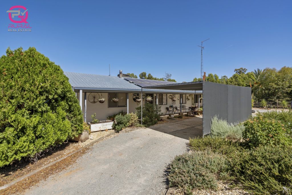 7-10 Darling Street, Lockhart NSW 2656 - photo 3