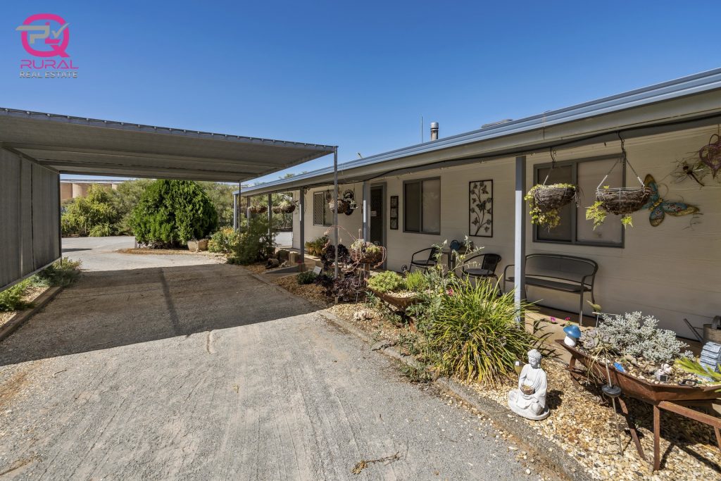 7-10 Darling Street, Lockhart NSW 2656 - photo 4