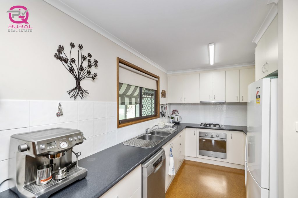 7-10 Darling Street, Lockhart NSW 2656 - photo 8