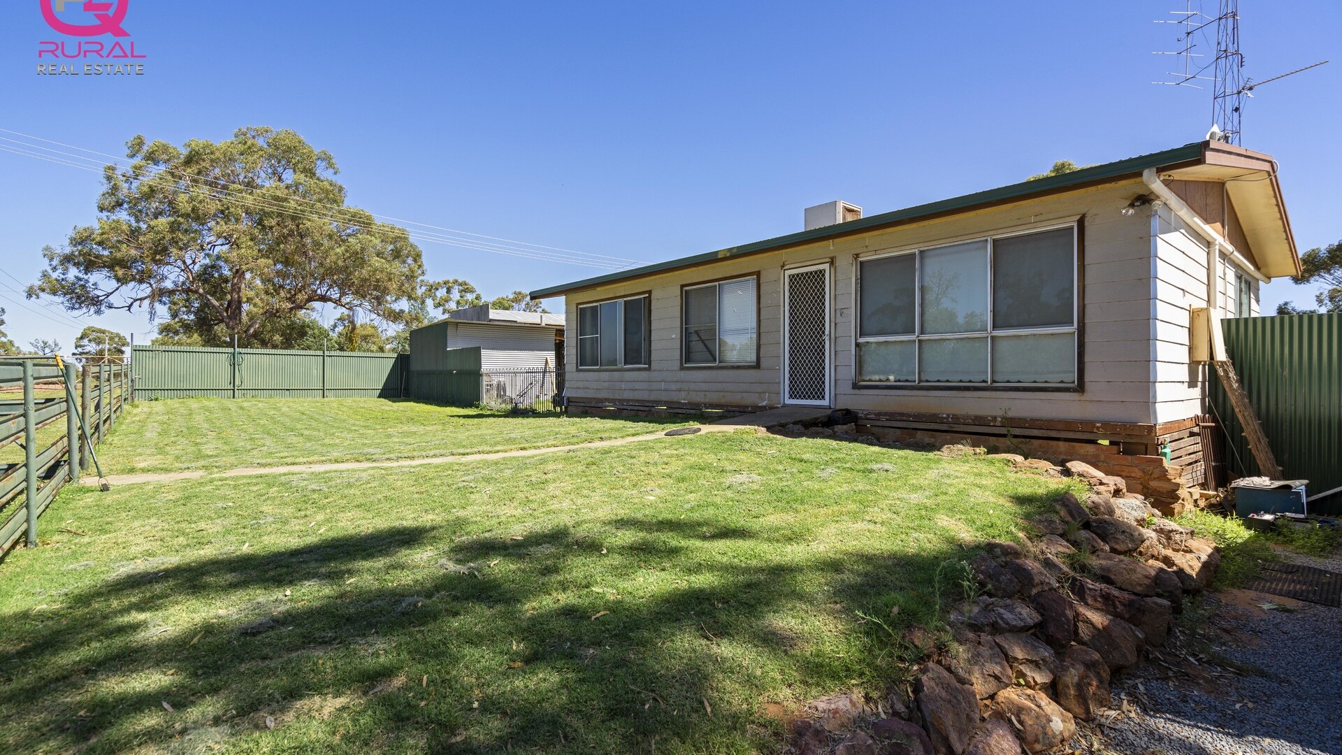 141 Wagga Road, Narrandera NSW 2700 - photo 11