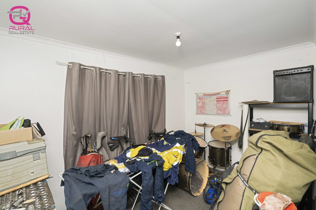 141 Wagga Road, Narrandera NSW 2700 - photo 8