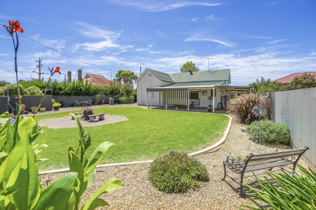 184 De Boos Street, Temora NSW 2666 - photo 19