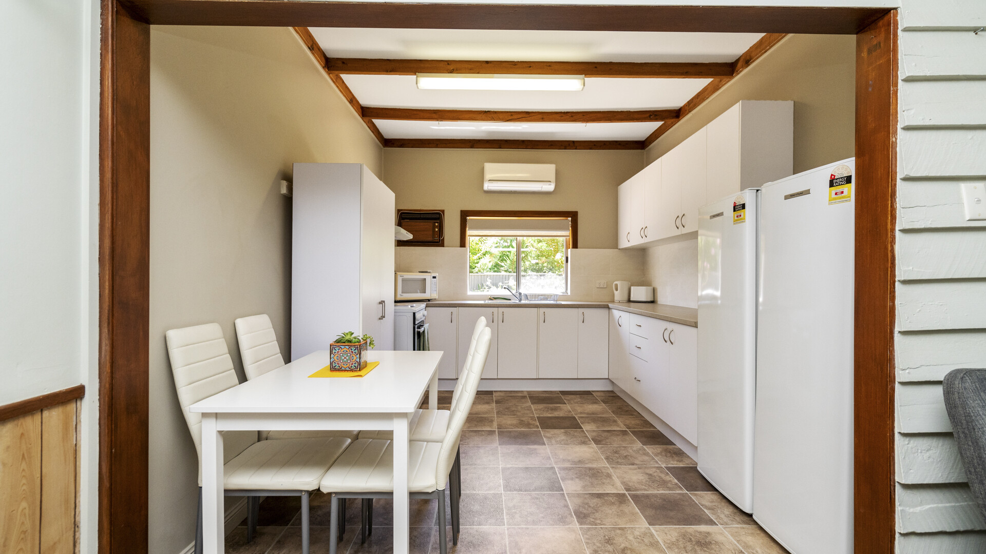 184 De Boos Street, Temora NSW 2666 - photo 10