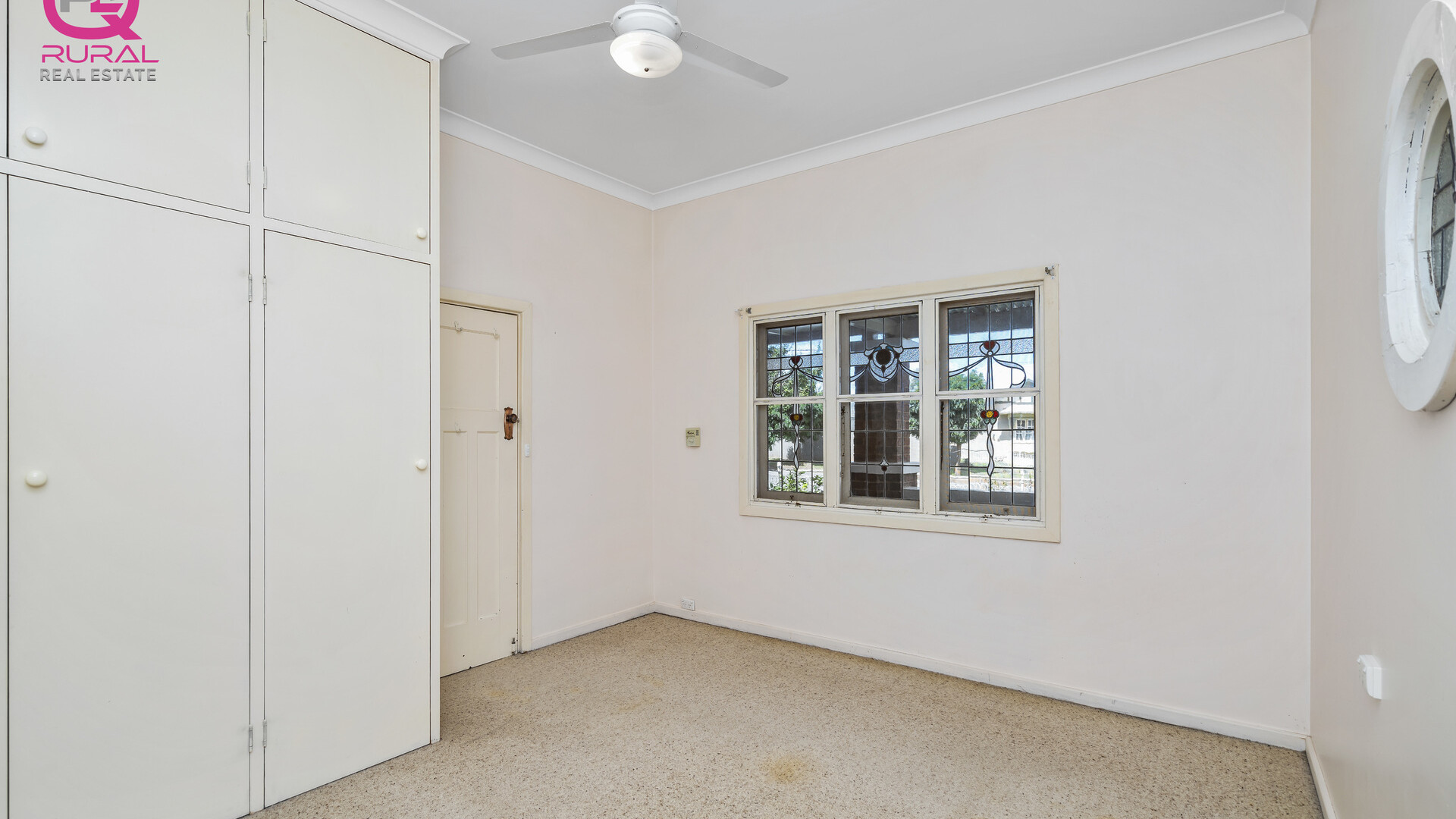 1 View Street, Temora NSW 2666 - photo 12