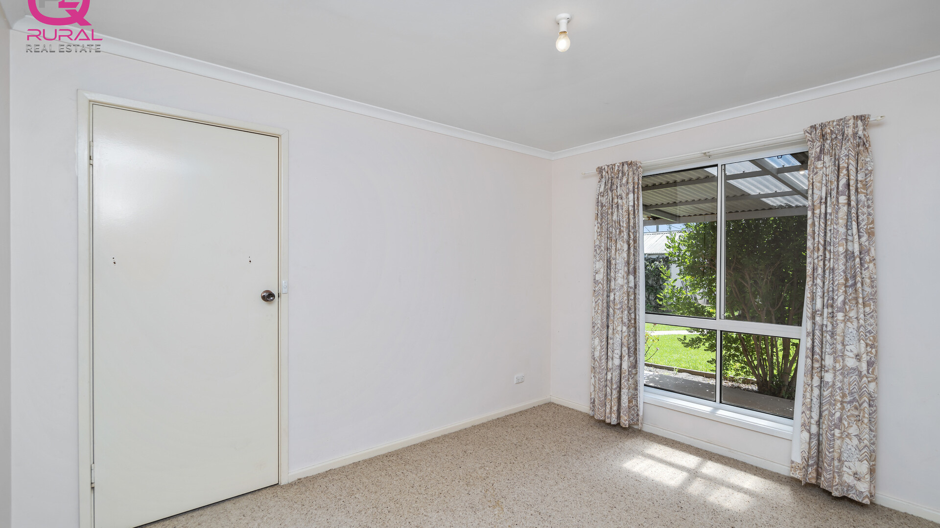 1 View Street, Temora NSW 2666 - photo 14