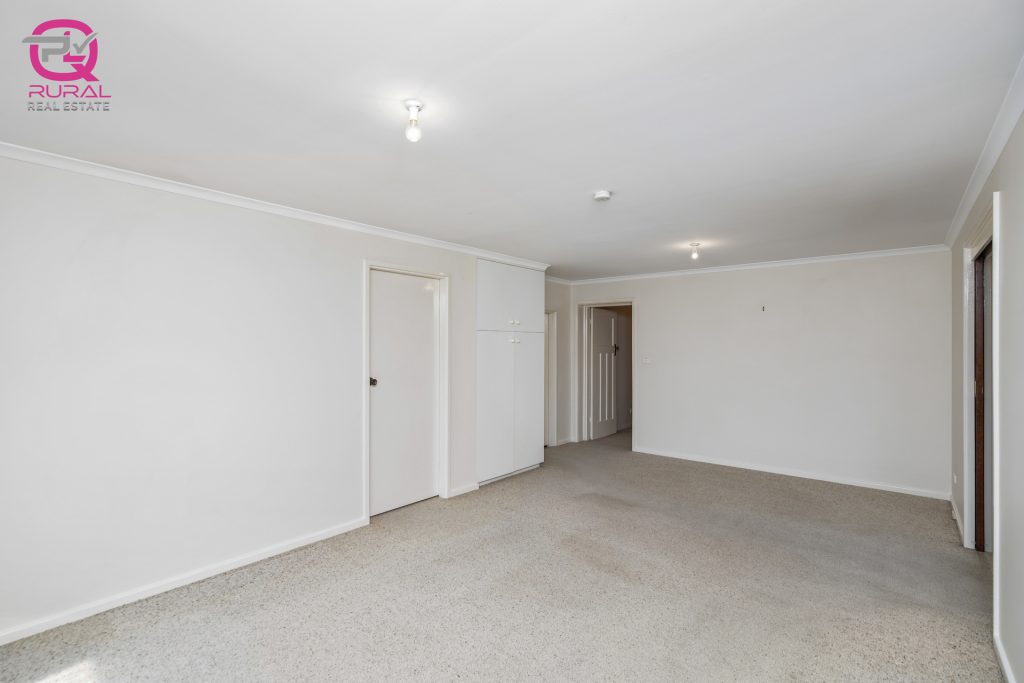 1 View Street, Temora NSW 2666 - photo 16