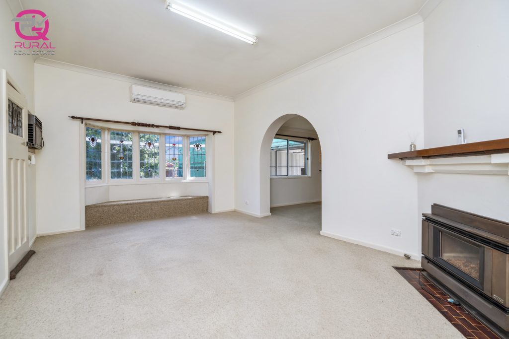 1 View Street, Temora NSW 2666 - photo 18