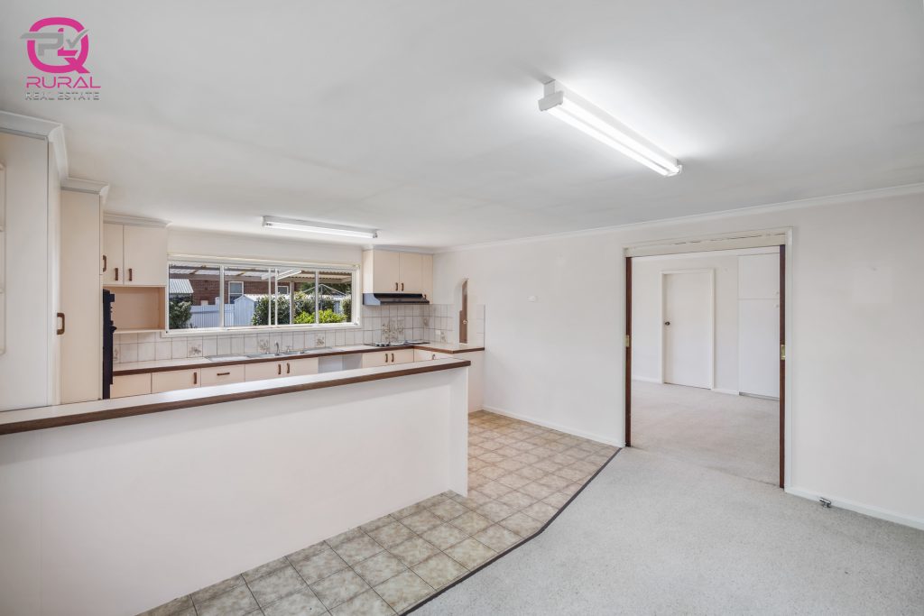 1 View Street, Temora NSW 2666 - photo 20