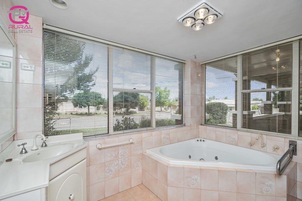1 View Street, Temora NSW 2666 - photo 24