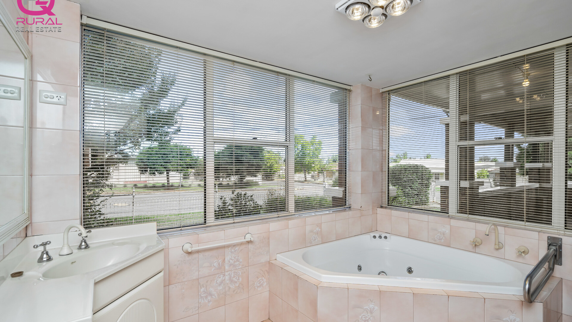 1 View Street, Temora NSW 2666 - photo 24