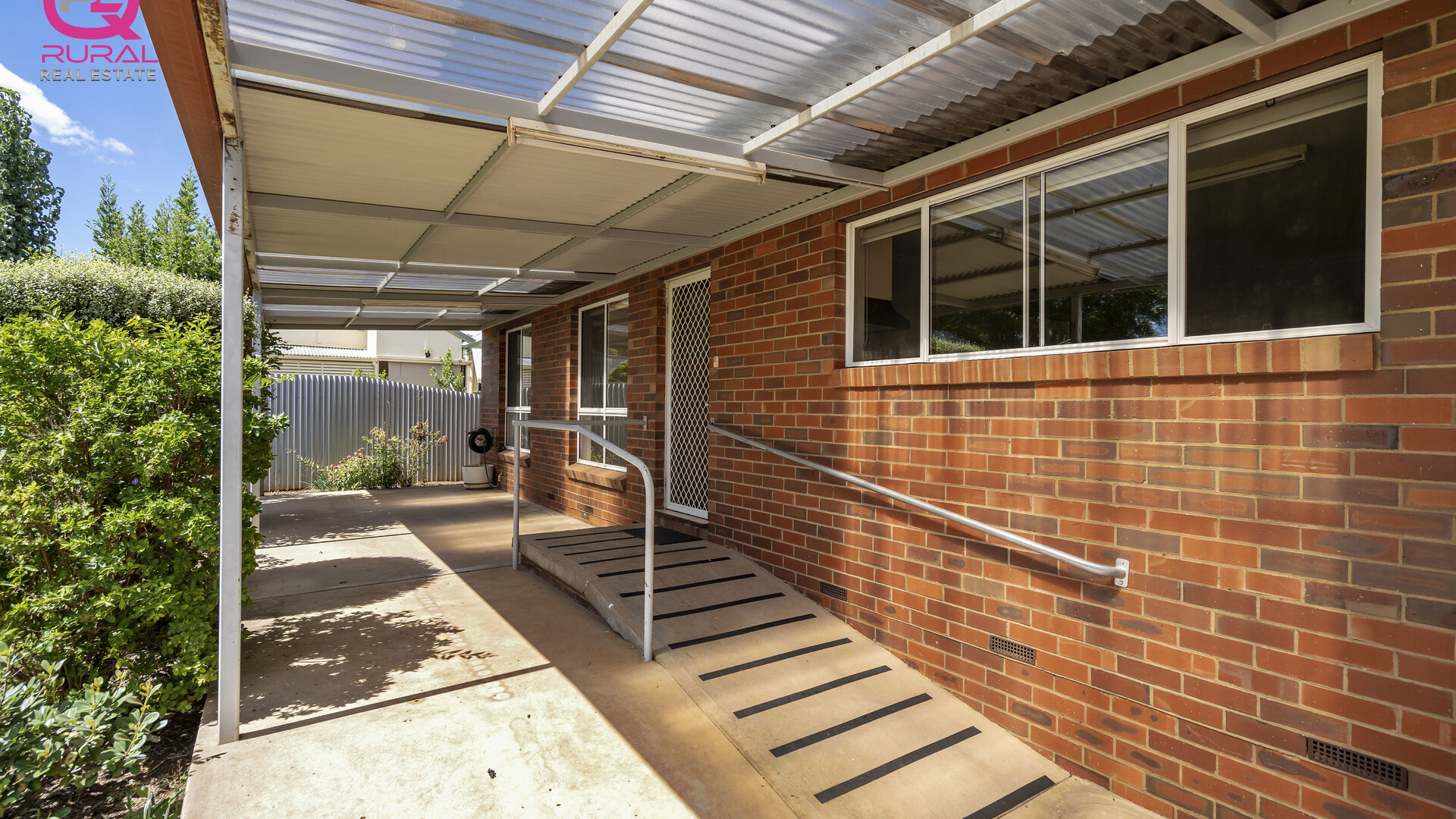 1 View Street, Temora NSW 2666 - photo 9