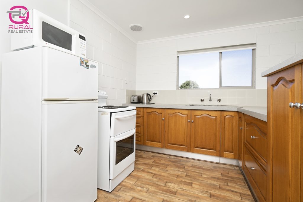 85 Palm Avenue, Leeton NSW 2705 - photo 14