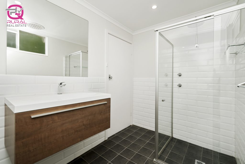 85 Palm Avenue, Leeton NSW 2705 - photo 15