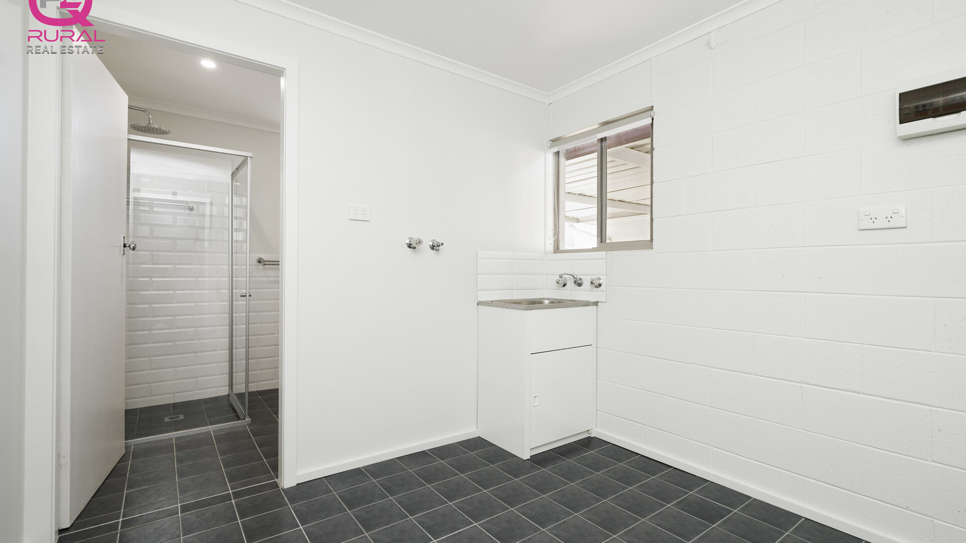 85 Palm Avenue, Leeton NSW 2705 - photo 16