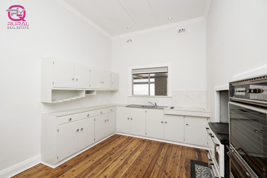 85 Palm Avenue, Leeton NSW 2705 - photo 8