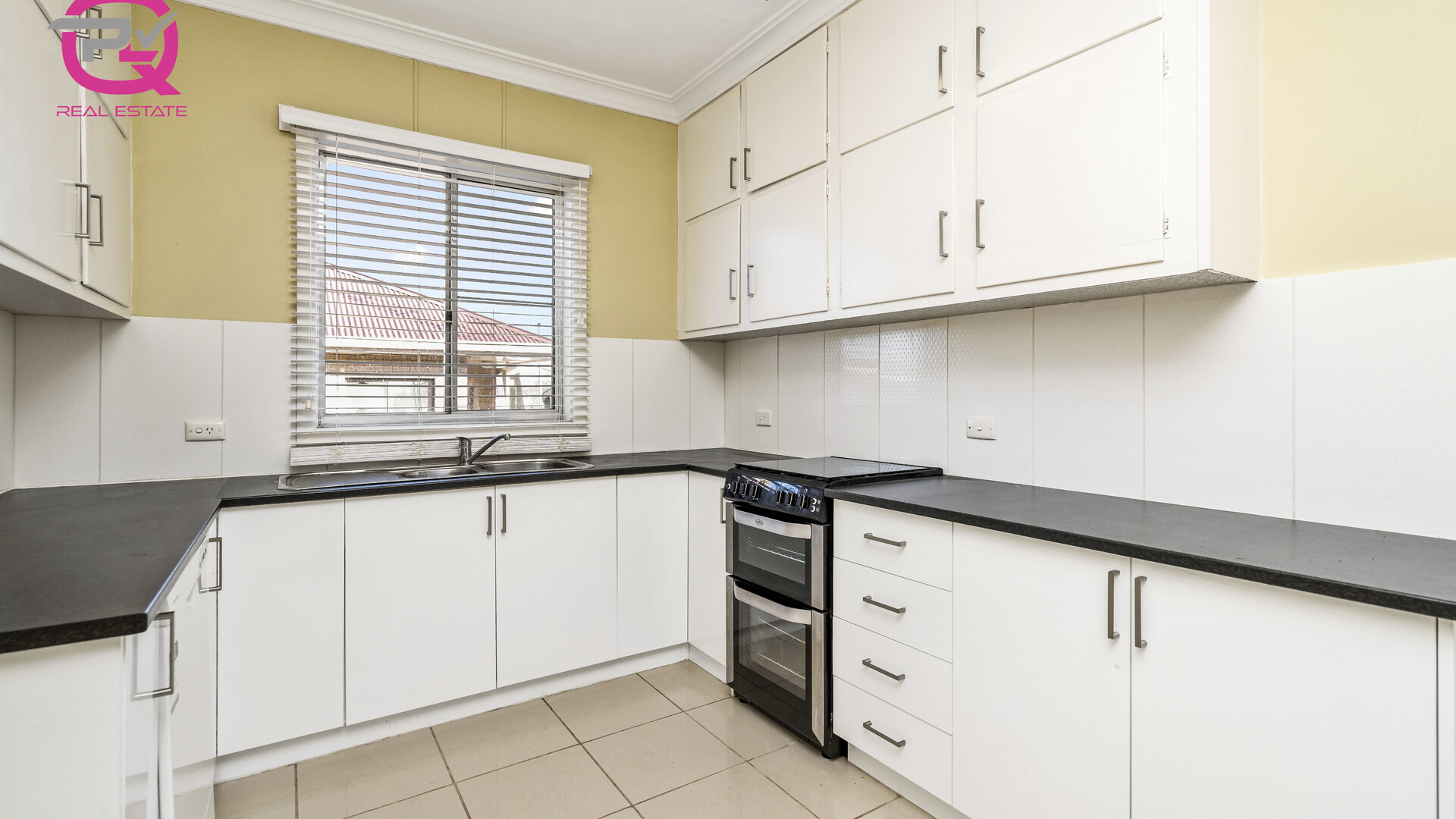 22 May Street, Narrandera NSW 2700 - photo 7