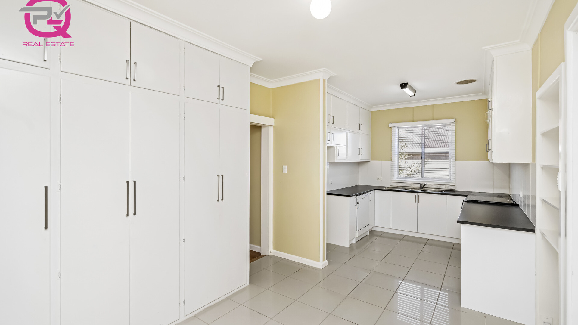 22 May Street, Narrandera NSW 2700 - photo 9