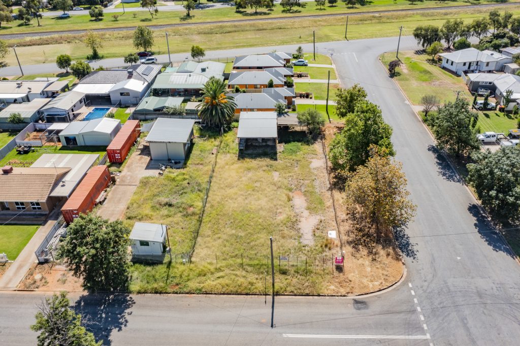 17a Rupert Street, Narrandera NSW 2700 - photo 2