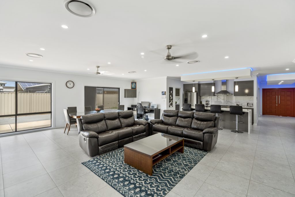 9 Isabella Place, Leeton NSW 2705 - photo 3