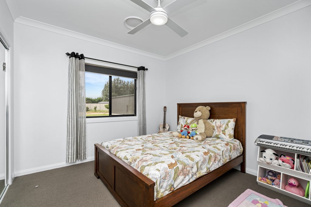 9 Isabella Place, Leeton NSW 2705 - photo 9