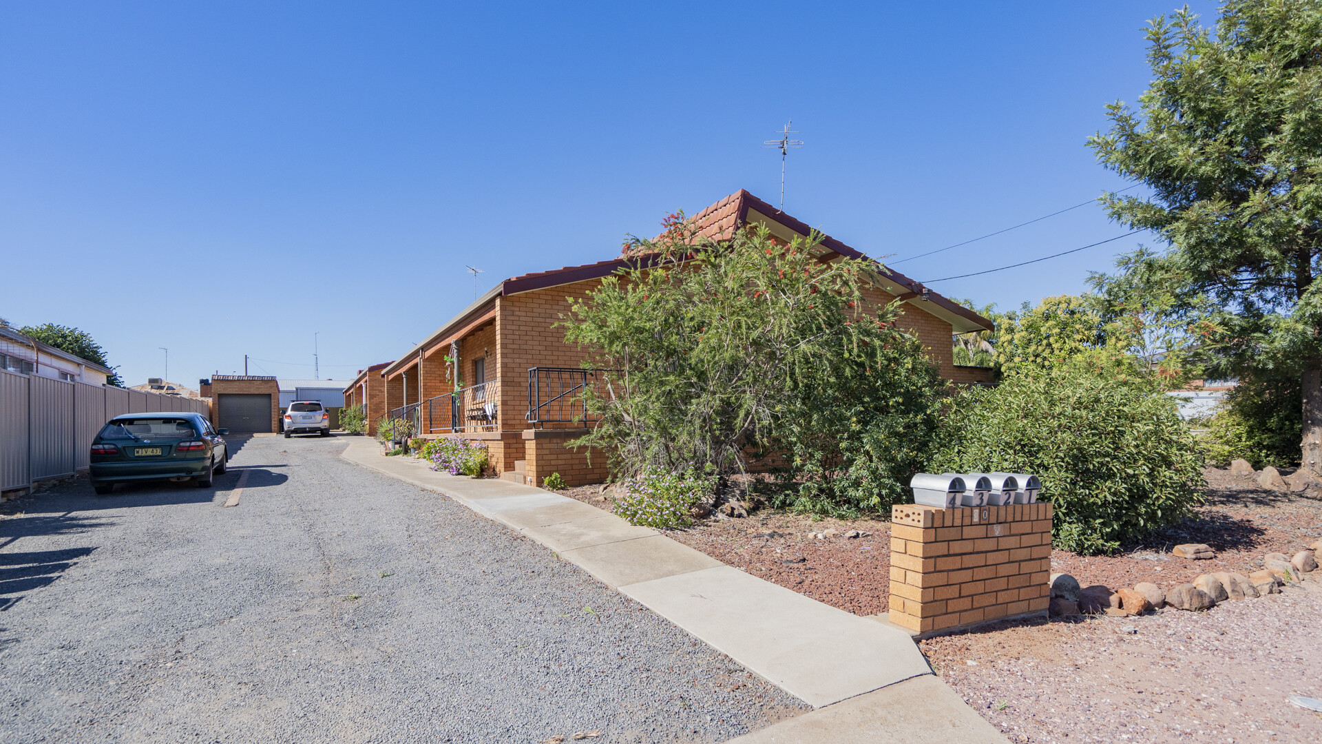 3/30 Willow Street, Leeton NSW 2705 - photo 2