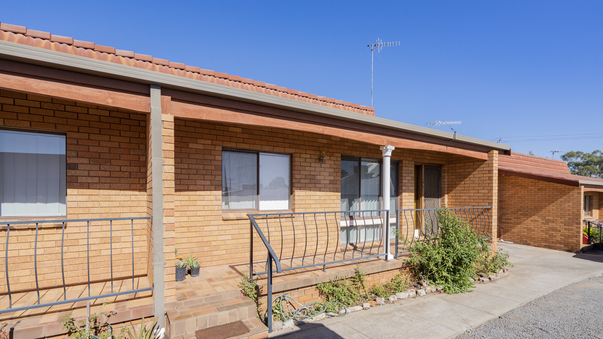 3/30 Willow Street, Leeton NSW 2705 - photo 3