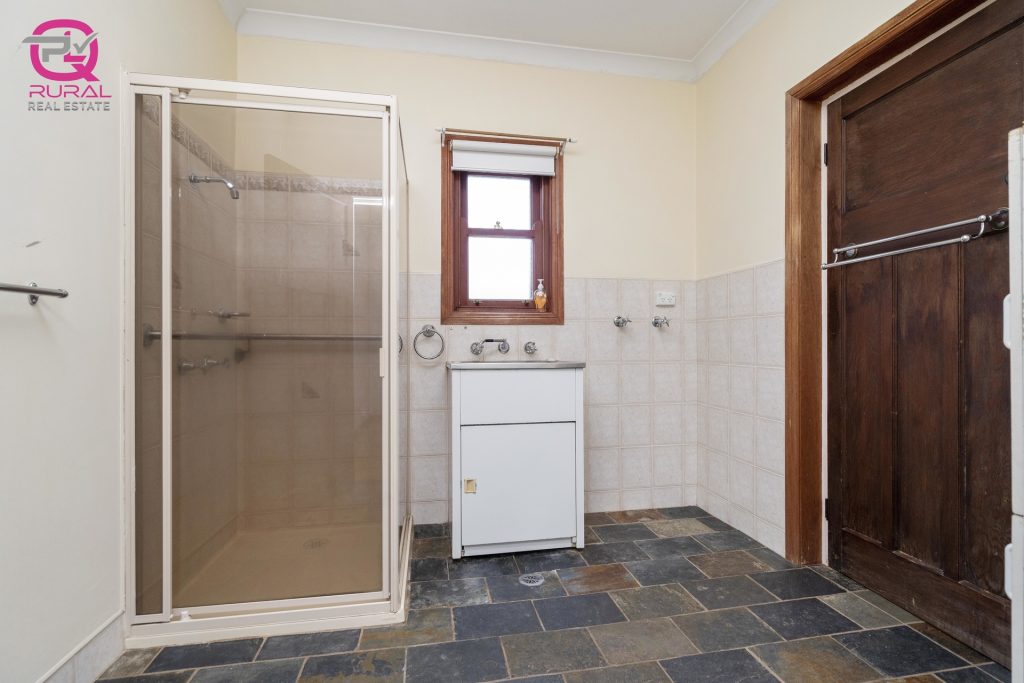 146 Gardner Street, Temora NSW 2666 - photo 15