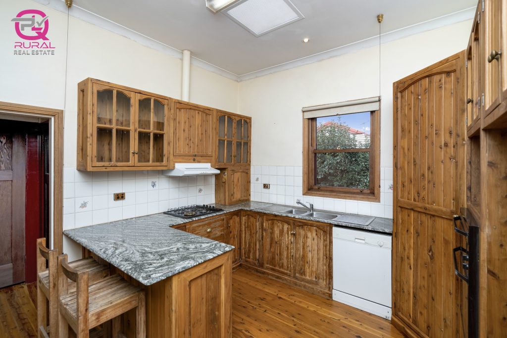 146 Gardner Street, Temora NSW 2666 - photo 3