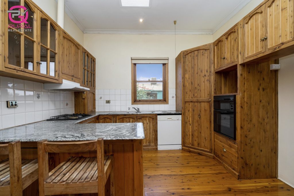 146 Gardner Street, Temora NSW 2666 - photo 5