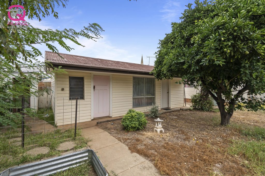15 Cadell Street, Narrandera NSW 2700 - photo 13