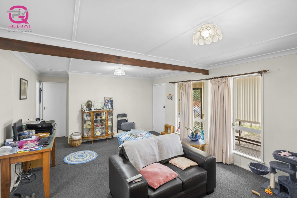 15 Cadell Street, Narrandera NSW 2700 - photo 3