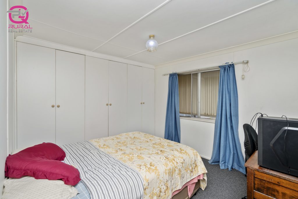 15 Cadell Street, Narrandera NSW 2700 - photo 6