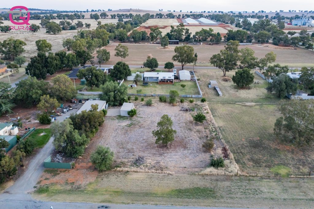 37 Webb Street, Marrar NSW 2652 - photo 2