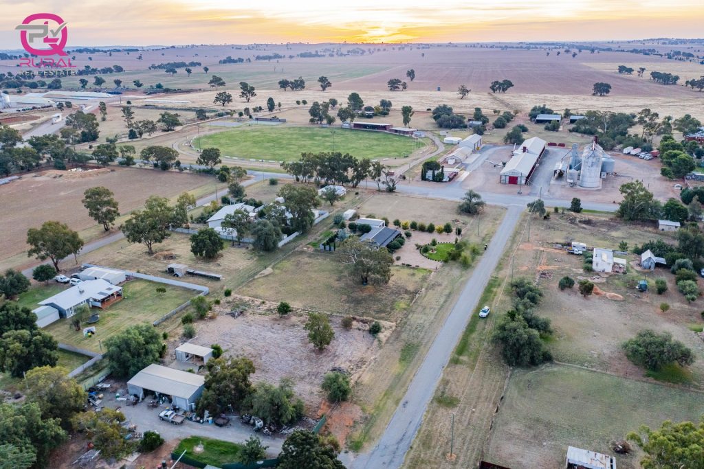 37 Webb Street, Marrar NSW 2652 - photo 17