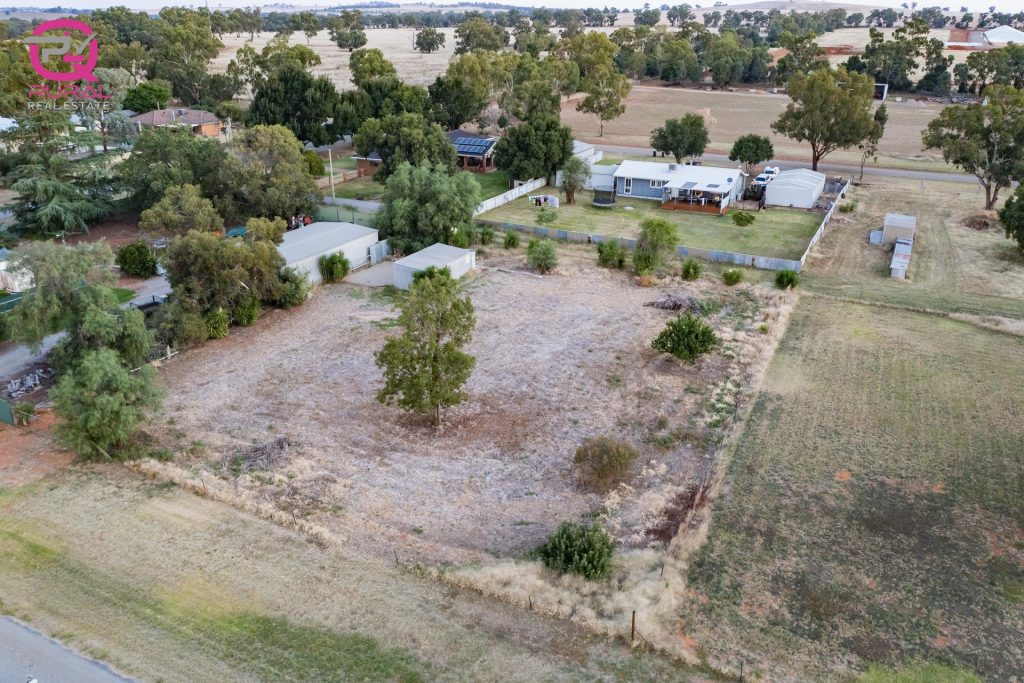 37 Webb Street, Marrar NSW 2652 - photo 5