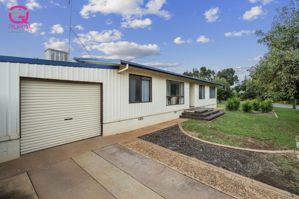 45A Deutcher Street, Temora NSW 2666 - photo 6