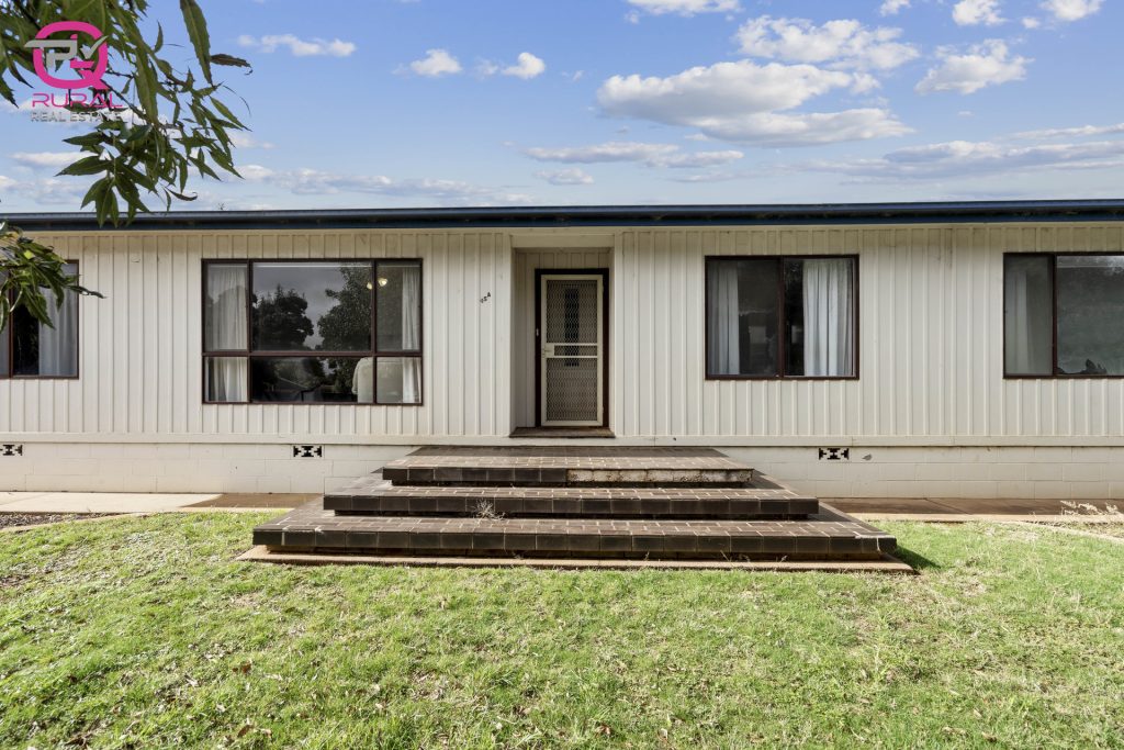 45A Deutcher Street, Temora NSW 2666 - photo 10