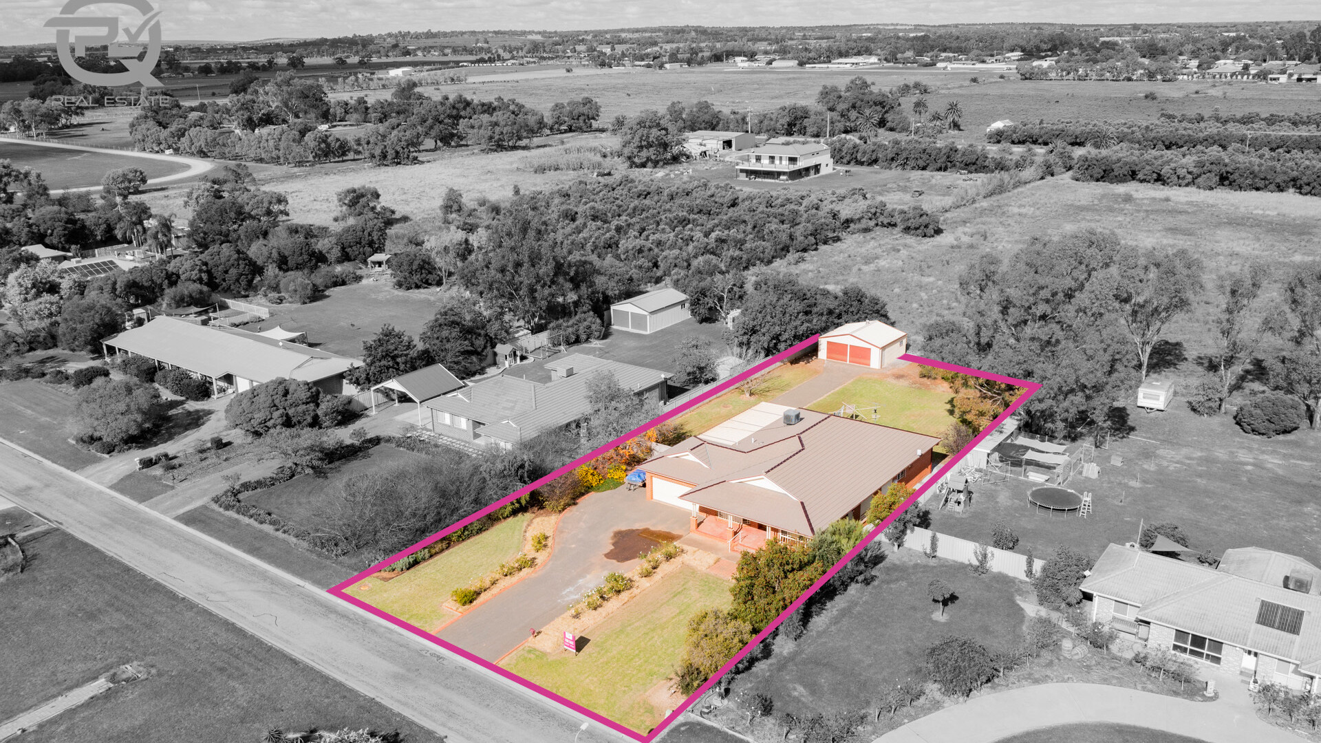 9a Guild Place, Leeton NSW 2705 - photo 2