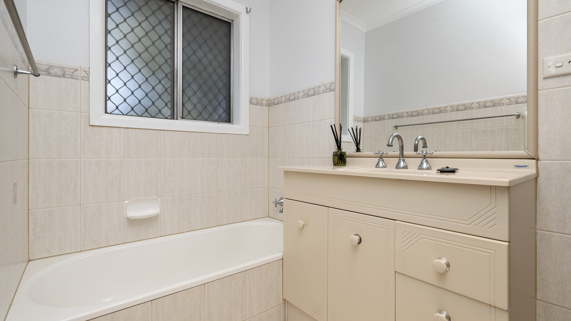 36 Chantilly Street, Narrandera NSW 2700 - photo 11