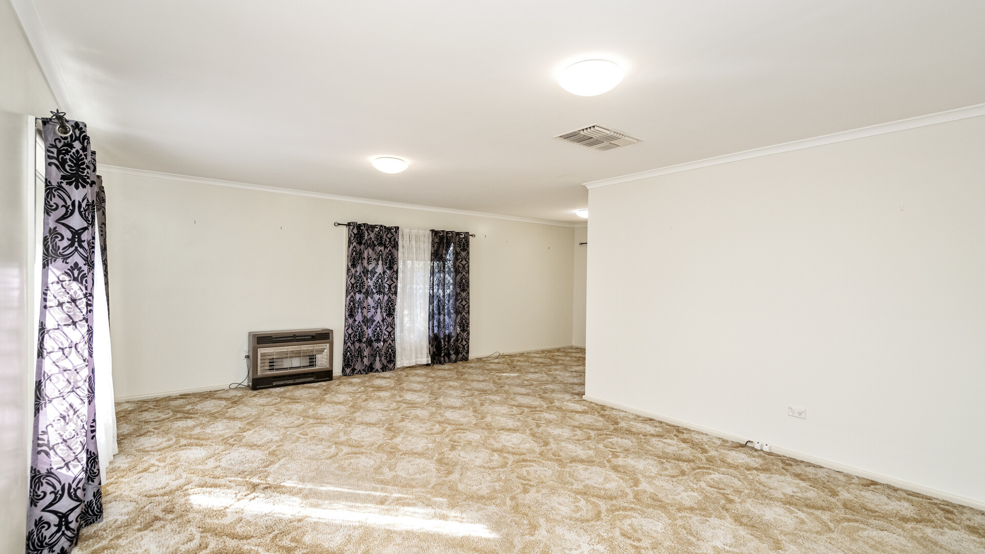36 Chantilly Street, Narrandera NSW 2700 - photo 10